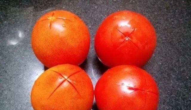 Tự làm sốt cà chua ngon hết xẩy để dùng dần chỉ với vài bước đơn giản