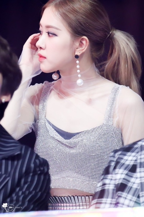 Wendy, Rosé, Ji Hyo - hội những idol mờ nhạt nay lại bùng nổ nhan sắc