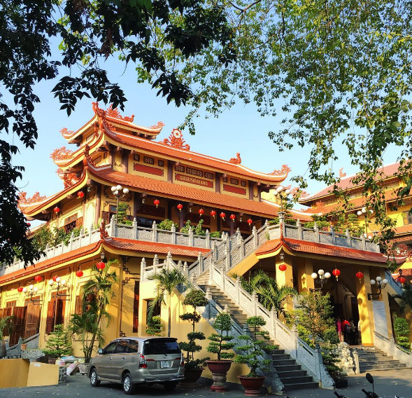 những ngôi chùa linh thiêng ở sài gòn những ngôi chùa linh thiêng ở sài gòn