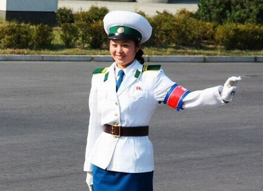 Hiếm lắm mới được ngắm vẻ đẹp bí ẩn của phụ nữ Triều Tiên - 2