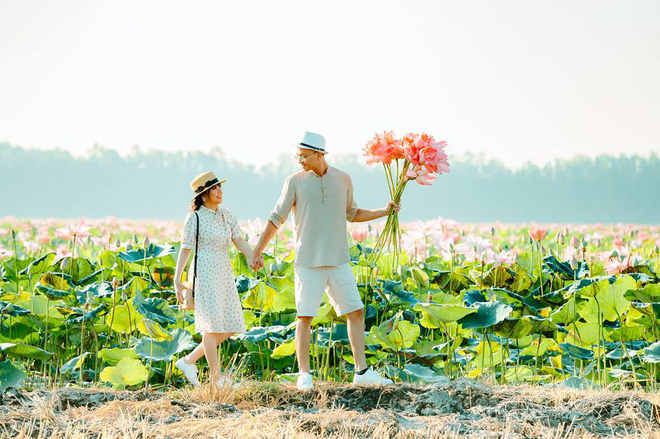Đã lùng ra địa chỉ cánh đồng sen rộng bát ngát tại An Giang: Thiên đường sống ảo là đây chứ đâu nữa! - Ảnh 7. Địa chỉ cánh đồng sen ở An Giang
