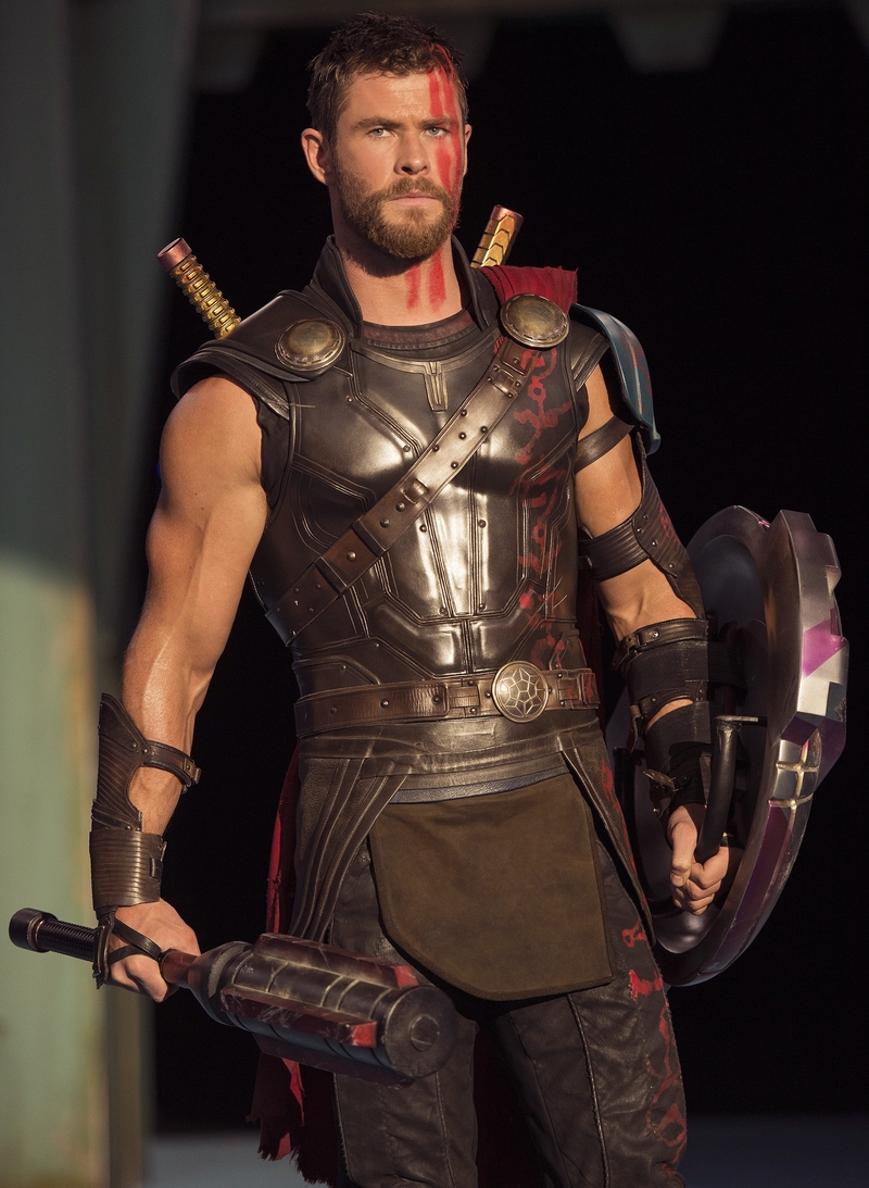 Choáng với ngoại hình cực phẩm của dàn tài tử bom tấn Avengers: Endgame thời trẻ: Captain không hút bằng Iron Man? - Ảnh 25. Choáng với ngoại hình cực phẩm của dàn tài tử bom tấn Avengers: Endgame thời trẻ: Captain không hút bằng Iron Man? - Ảnh 25.