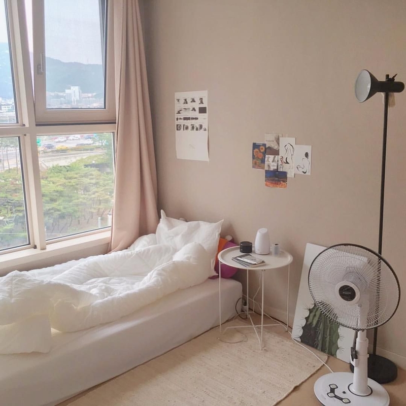 Những căn phòng bé như hộp diêm mà xinh xắn đến bất ngờ của giới trẻ Hàn Quốc - Ảnh 4. Những căn phòng bé như hộp diêm mà xinh xắn đến bất ngờ của giới trẻ Hàn Quốc - Ảnh 4.