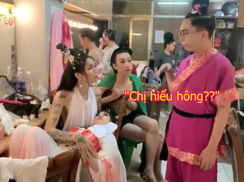 Bá» ba BB Trần, Hải Triá»u và Minh Dá»± lại tấu hà i, Än theo trà o lưu Chá» hiá»u hông mà xem xong không ai muá»n hiá»u - Ảnh 4.