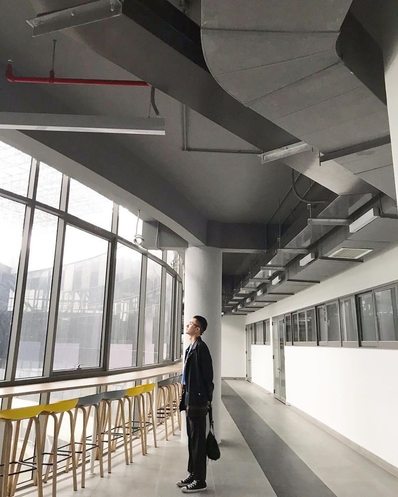 5 trường Đại học sống ảo “xịn” nhất Sài Gòn, cứ đứng vào là có ngay hình nghìn like khiến ai cũng gato - Ảnh 2. 5 trường Đại học sống ảo “xịn” nhất Sài Gòn, cứ đứng vào là có ngay hình nghìn like khiến ai cũng gato - Ảnh 2.