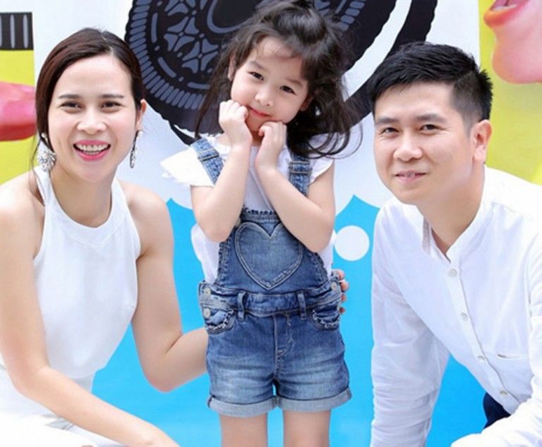 Gia Äình nhá» hạnh phúc cá»§a Há» Hoà i Anh - Lưu Hương Giang