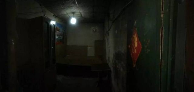 Phòng trọ không có cửa sổ thông gió. Phòng trọ không