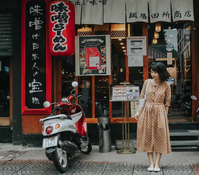 Những con hẻm “sống ảo” siêu chất giữa lòng Sài Gòn