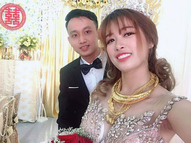 Những cô dâu số hưởng với vòng vàng trĩu cổ: Gánh nặng vậy ai cũng nguyện ý lấy chồng! - Ảnh 11. Những cô dâu số hưởng với vòng vàng trĩu cổ: Gánh nặng vậy ai cũng nguyện ý lấy chồng! - Ảnh 11.