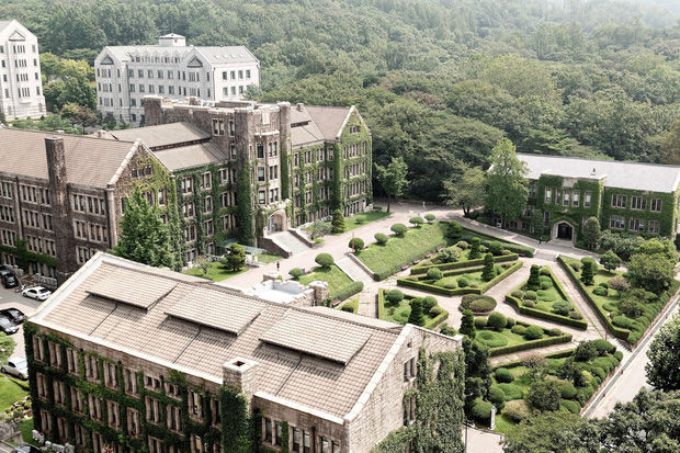 Cả xứ Hàn dậy sóng vì cậu cả nhà Angelina Jolie sẽ nhập học tại trường ĐH Yonsei top 3 danh giá bậc nhất xứ kim chi - Ảnh 2. Cả xứ Hàn dậy sóng vì cậu cả nhà Angelina Jolie sẽ nhập học tại trường ĐH Yonsei top 3 danh giá bậc nhất xứ kim chi - Ảnh 2.
