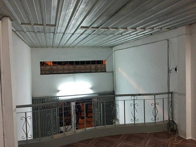 Từ nhà cấp 4 xuống cấp, ngôi nhà 60m² ở Nha Trang đã lột xác trở thành tổ ấm trong mơ cho vợ chồng trẻ - Ảnh 2. Từ nhà cấp 4 xuống cấp, ngôi nhà 60m² ở Nha Trang đã lột xác trở thành tổ ấm trong mơ cho vợ chồng trẻ - Ảnh 2.