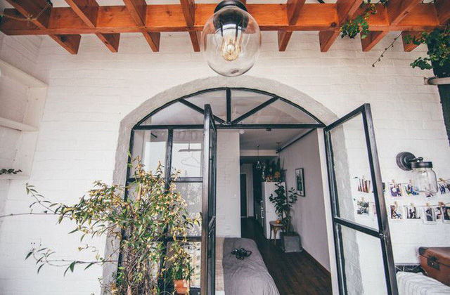 Tích góp suốt 7 năm đi làm, cô gái 30 tuổi độc thân tự mua căn hộ 38m² và biến nó thành không gian sống tuyệt đẹp - Ảnh 2. Tích góp suốt 7 năm đi làm, cô gái 30 tuổi độc thân tự mua căn hộ 38m² và biến nó thành không gian sống tuyệt đẹp - Ảnh 2.
