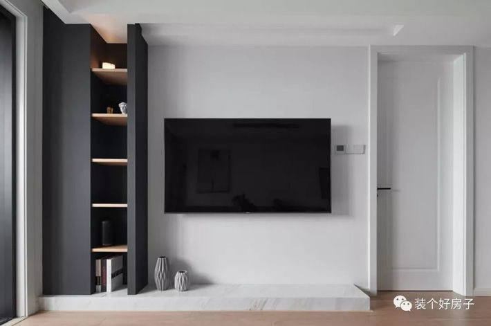 Căn hộ cũ dột nát ai vào cũng chê bỗng biến thành không gian rộng 80m² với những điểm nhấn ấn tượng