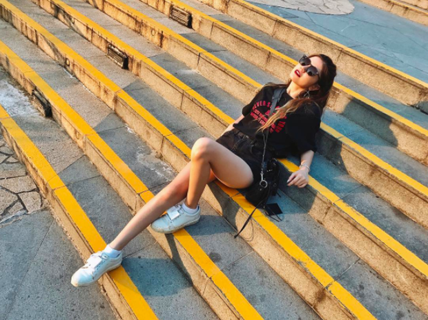 Loạt background chụp ảnh tưởng không đẹp mà đẹp không tưởng của hot girl Việt - Ảnh 28. Loạt background chụp ảnh tưởng không đẹp mà đẹp không tưởng của hot girl Việt - Ảnh 28.