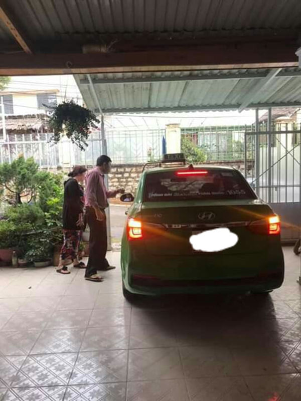 Ngay sát ngày cưới, chú rể huỷ hôn để quay lại với người yêu cũ, còn mặt dày đòi lại sính lễ và quà 6