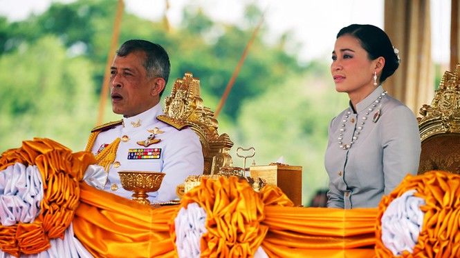 Đường binh nghiệp của Hoàng hậu Thái Lan: 6 năm từ thiếu uý lên đại tướng - ảnh 9