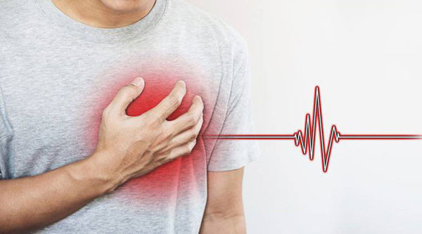 Thanh niên tử vong khi chơi bóng, bác sĩ lưu ý việc cần làm trước tập thể thao