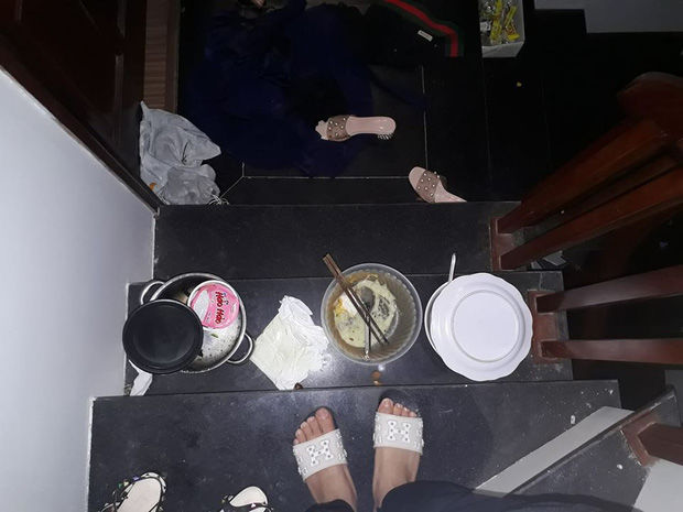 Chung trọ cùng các chị gái xinh đẹp, khổ chủ kêu trời vì ra đường thì lồng lộn mà về nhà ở bẩn không ai chịu nổi! - Ảnh 1. Chung trọ cùng các chị gái xinh đẹp, khổ chủ kêu trời vì ra đường thì lồng lộn mà về nhà ở bẩn không ai chịu nổi! - Ảnh 1.