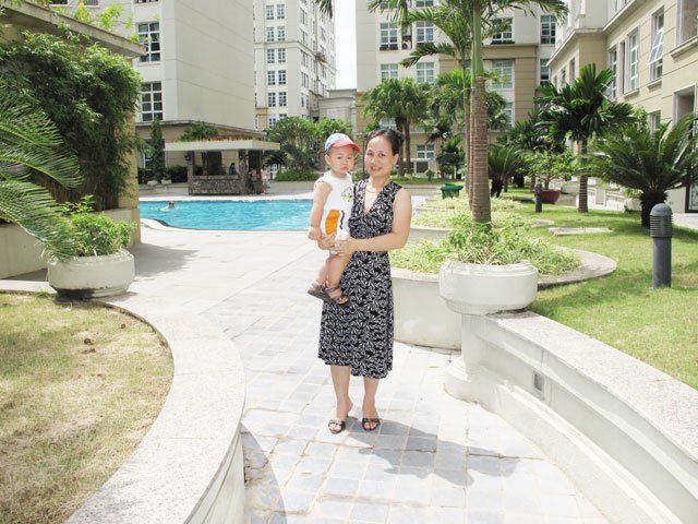 kham thai bac si lac dau, me sinh con than dong, tung lam lai van sam roi nuoc mat - 1