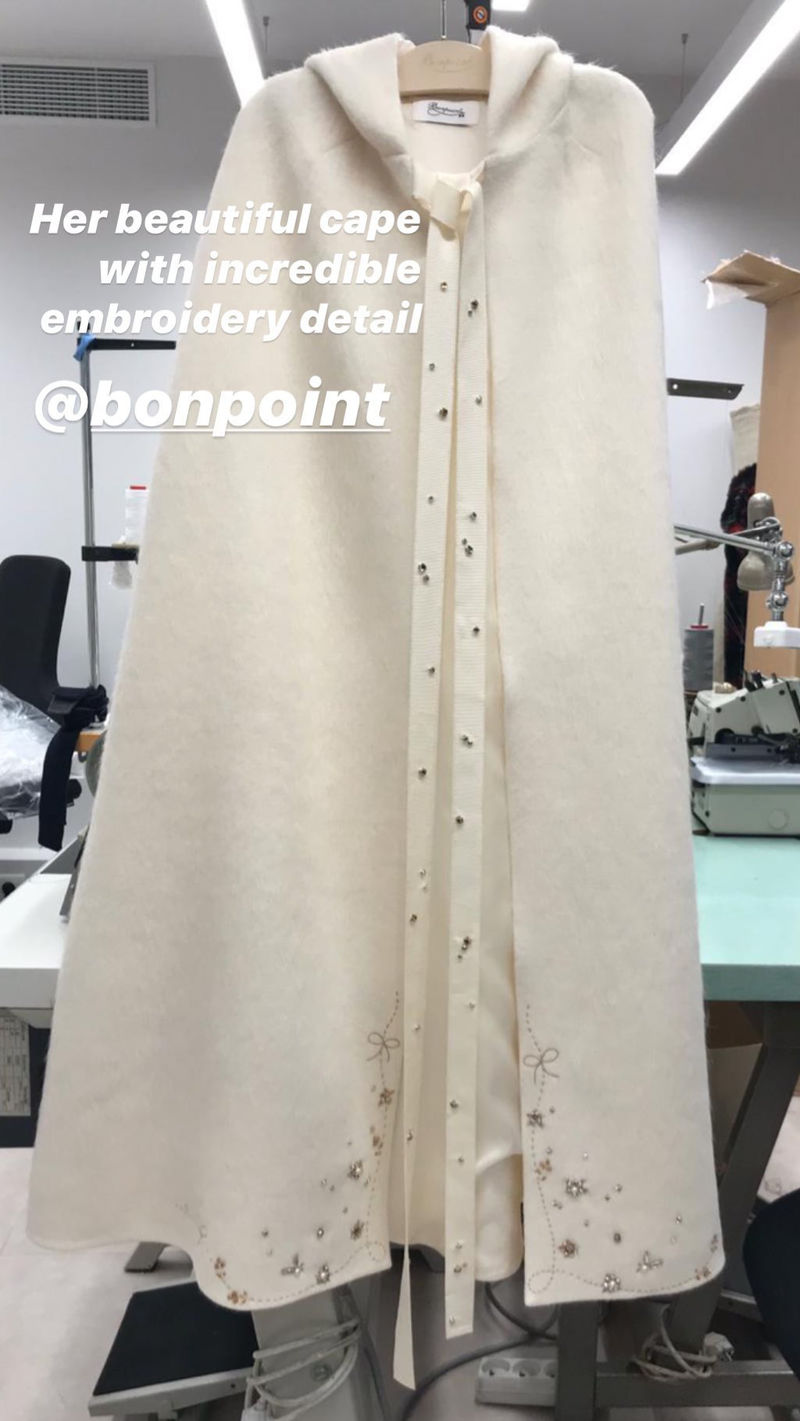 Đẳng cấp công chúa nhỏ nhà Beckham: Váy áo thiết kế riêng đã đành, đến chất liệu cũng phải trau chuốt tỉ mẩn - Ảnh 8. Đẳng cấp công chúa nhỏ nhà Beckham: Váy áo thiết kế riêng đã đành, đến chất liệu cũng phải trau chuốt tỉ mẩn - Ảnh 8.