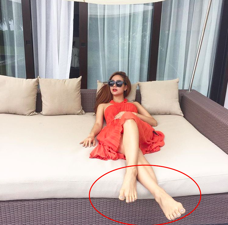 Sở hữu body vạn người mê, dàn mỹ nhân Việt vẫn lộ khuyết điểm chân