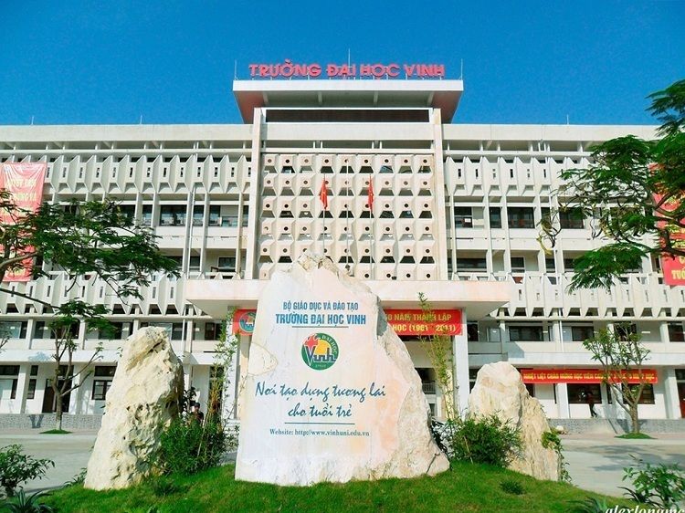 18 trường cho sinh viên nghỉ thêm 1 tuần, có trường kéo dài đến 9/3