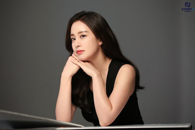 Kim Tae Hee trở lại sau sinh: Xứng danh mỹ nhân đẹp nhất xứ Hàn