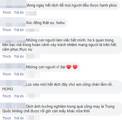 Covid -19: Bệnh nhân bật khóc cảm ơn bác sĩ trong ngày xuất viện