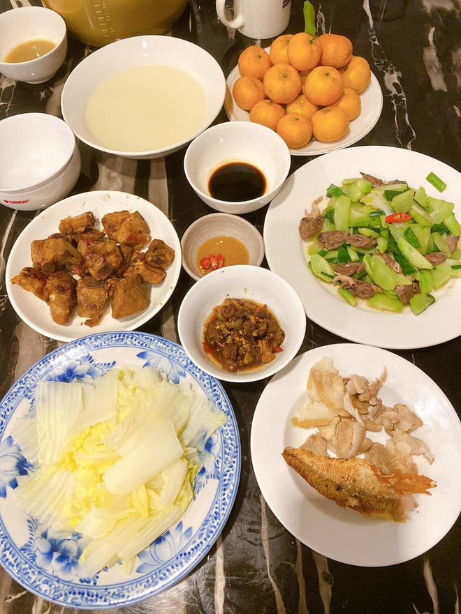 Những bữa ăn giản dị của Quỳnh Nga khi ở nhà