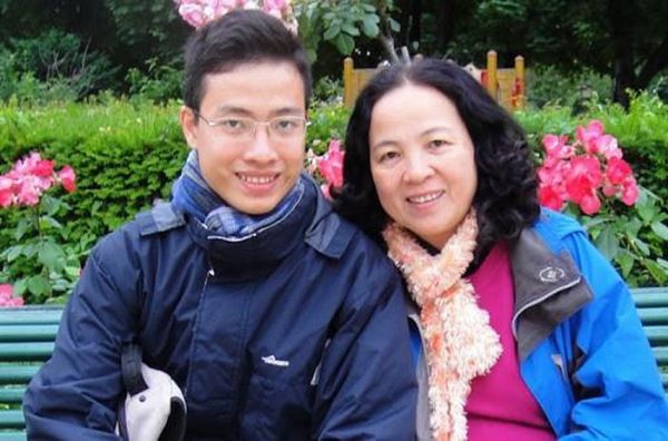 Phan Thành Nam xuất sắc nhận giải thưởng EMS