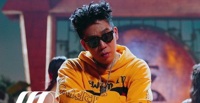 Ca sĩ nhổ 12 cái răng để trốn nghĩa vụ hiện tại: Sự nghiệp lại nở rộ