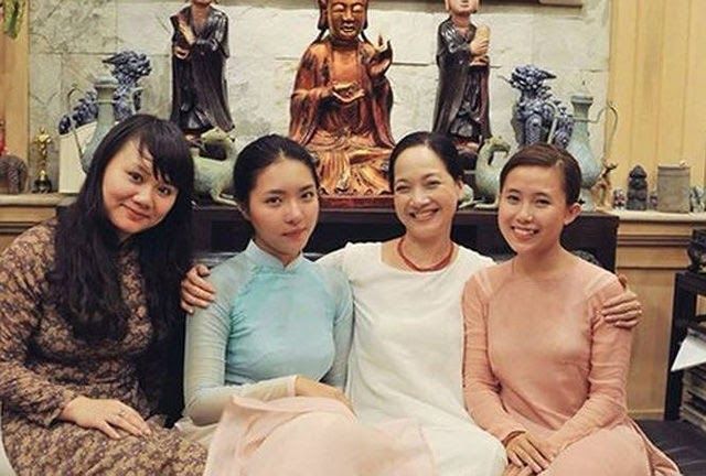 NSND Lê Khanh - Người con tài năng trong gia đình 3 đời làm nghệ thuật