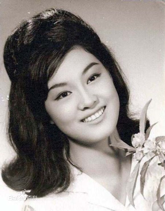 sao Hoa ngữ, Hà Lợi Lợi