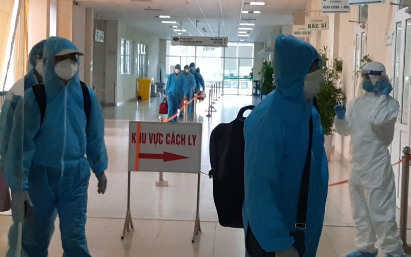 Khoảnh khắc cay sống mũi trong chuyến bay về từ Guinea Xích đạo