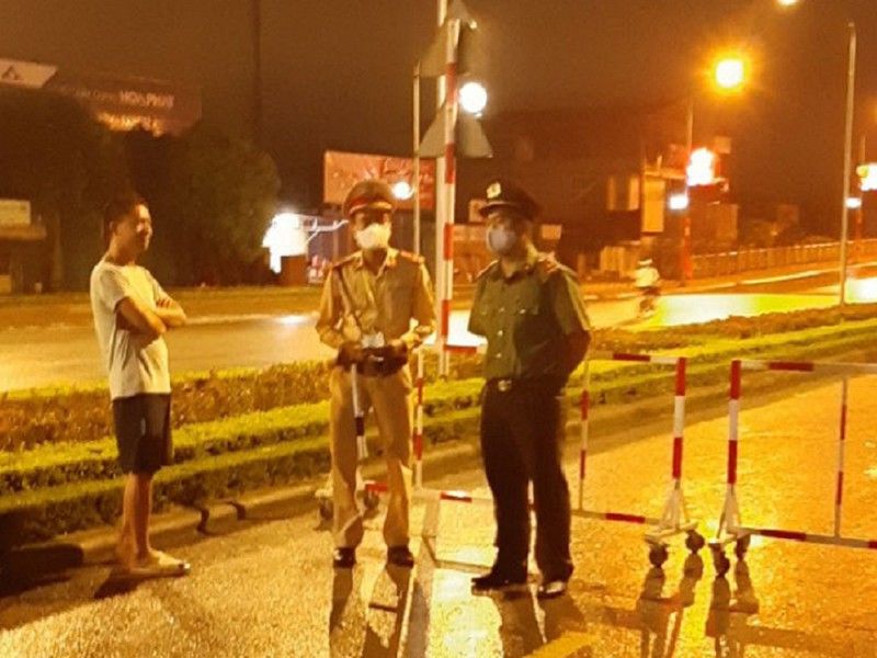5 chốt kiểm dịch lập ngay trong đêm vì bệnh nhân 620 - ảnh 1