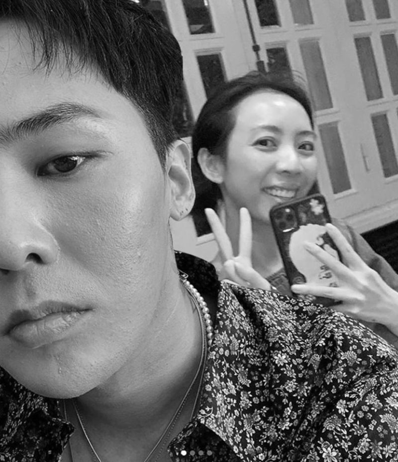 Thu Trang ghép ảnh chụp cùng G-Dragon. Ảnh: Instagram