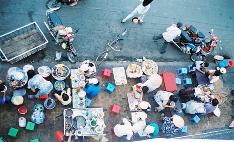 Cấm kinh doanh vỉa hè, muốn ăn xôi phải vào siêu thị?' | Xã hội ...