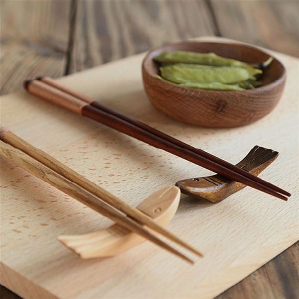 Đũa Nhật Bản thường rất cầu kì về hình thức lẫn kích thước.