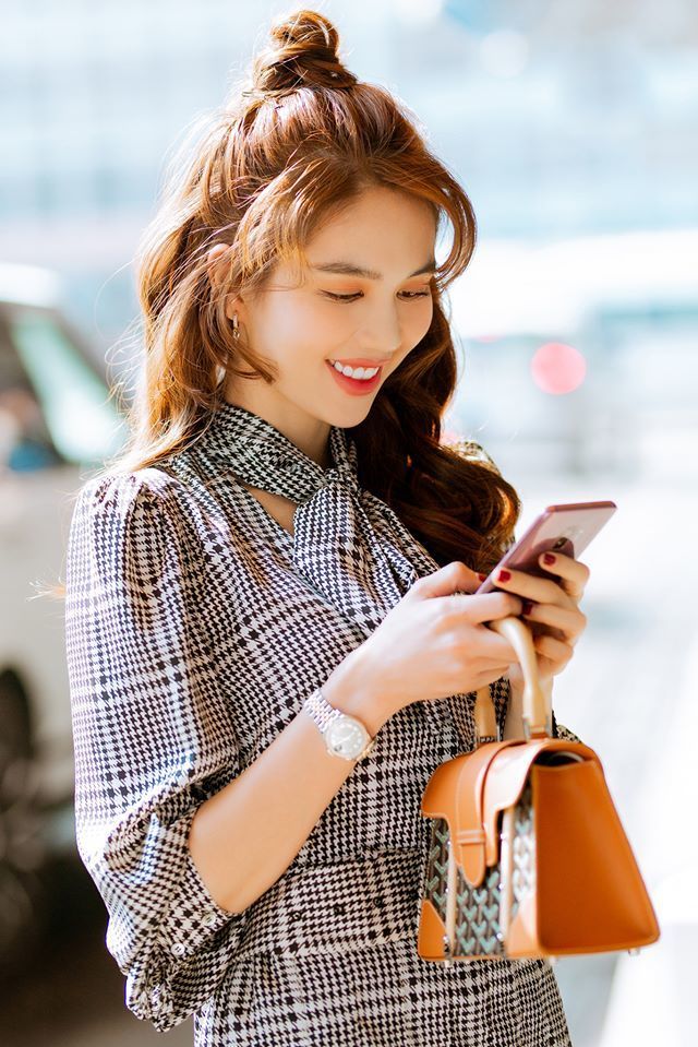 Những chiếc đồng hồ đắt đỏ nhất Vbiz: Lệ Quyên sở hữu item 23 tỷ đồng