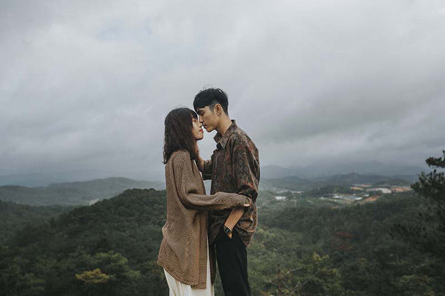 Bộ ảnh lãng mạn ở Đà Lạt của cặp đôi yêu nhau sau 7 năm làm bạn - Tác giả:  Yên Chi - Marry