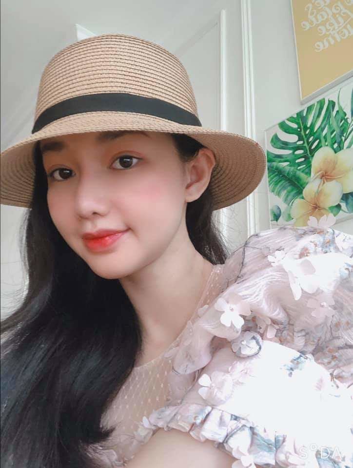 MC Quỳnh Chi sau 6 năm ly hôn: Chỉ nhìn con qua màn hình điện thoại