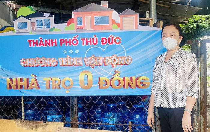 Bà chủ cho thuê võng ở SG: Không nỡ nhìn người ta ngủ gầm cầu