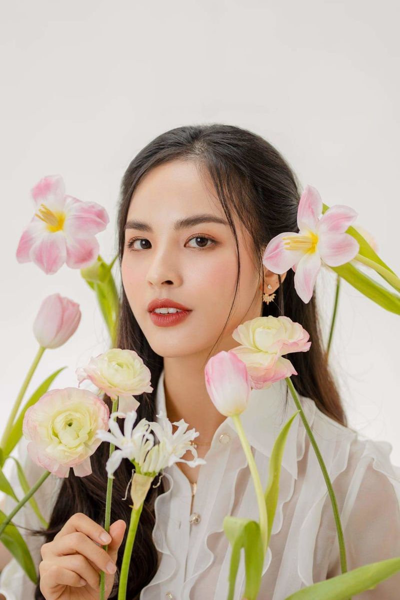 MC hay thi Hoa hậu nhất VTV: Tốt nghiệp ĐH top đầu, IELTS 7.5