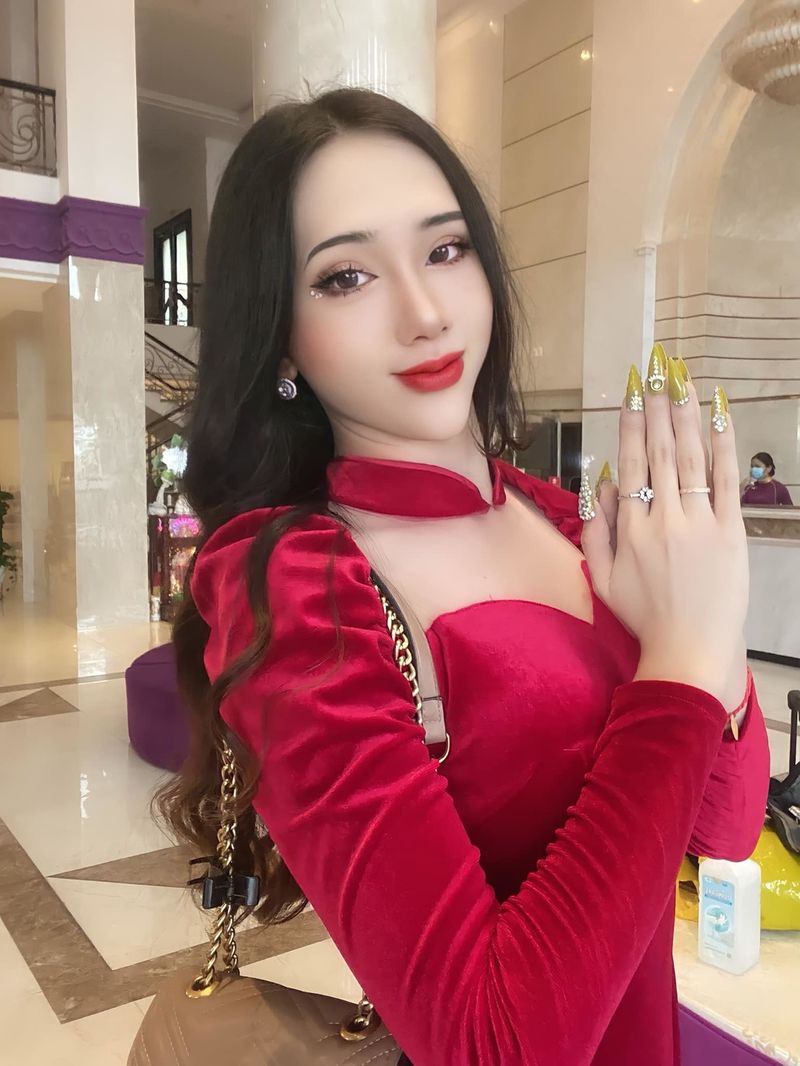 Người đàn ông Việt Nam đầu tiên mang thai chia tay vợ xong yêu lại