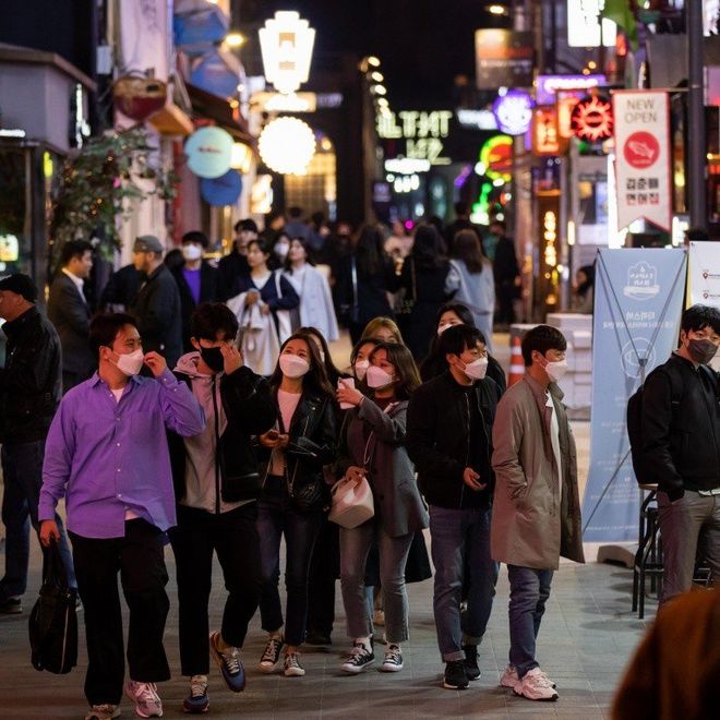 Itaewon - địa điểm được nhắc nhiều nhất lúc này: Phố ăn chơi bậc nhất