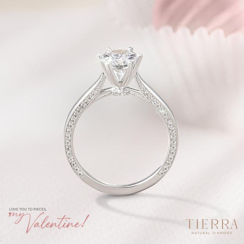 Gợi ý quà Valentine: Nên chọn trang sức kim cương tặng người thương?