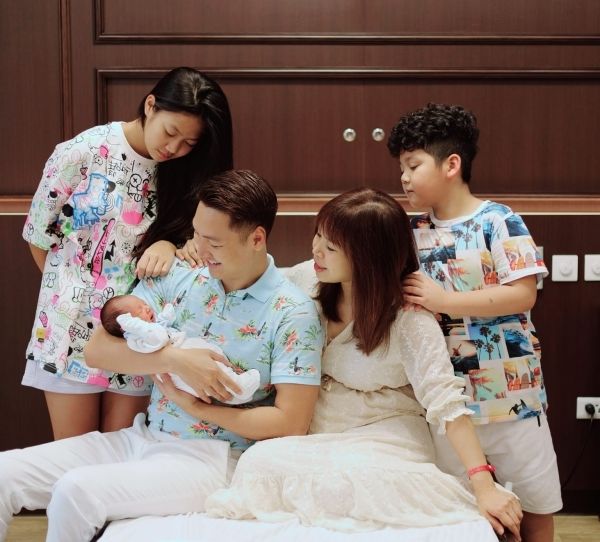Gia đình Mạnh Trường được nhiều người yêu mến. (Ảnh: FB Nguyễn Mạnh Trường) Gia đình Mạnh Trường được nhiều người yêu mến. (Ảnh: FB Nguyễn Mạnh Trường) - Tin sao Viet - Tin tuc sao Viet - Scandal sao Viet - Tin tuc cua Sao - Tin cua Sao