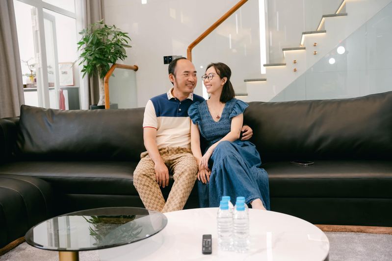 Cơ ngơi mới của Thu Trang - Tiến Luật: Bên ngoài cực bề thế, nội thất sang chảnh cỡ nào? - Ảnh 4.