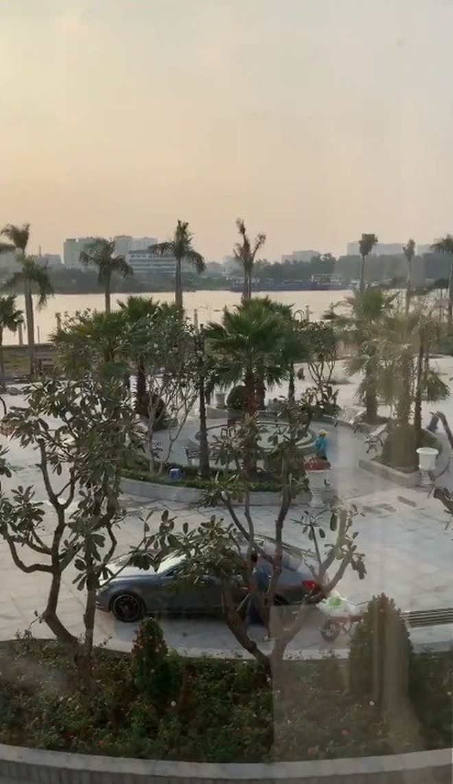 Lan Khuê khoe bên trong biệt thự view sông lộng lẫy như cung điện, quý tử chill chuẩn con nhà giàu! - Ảnh 5.