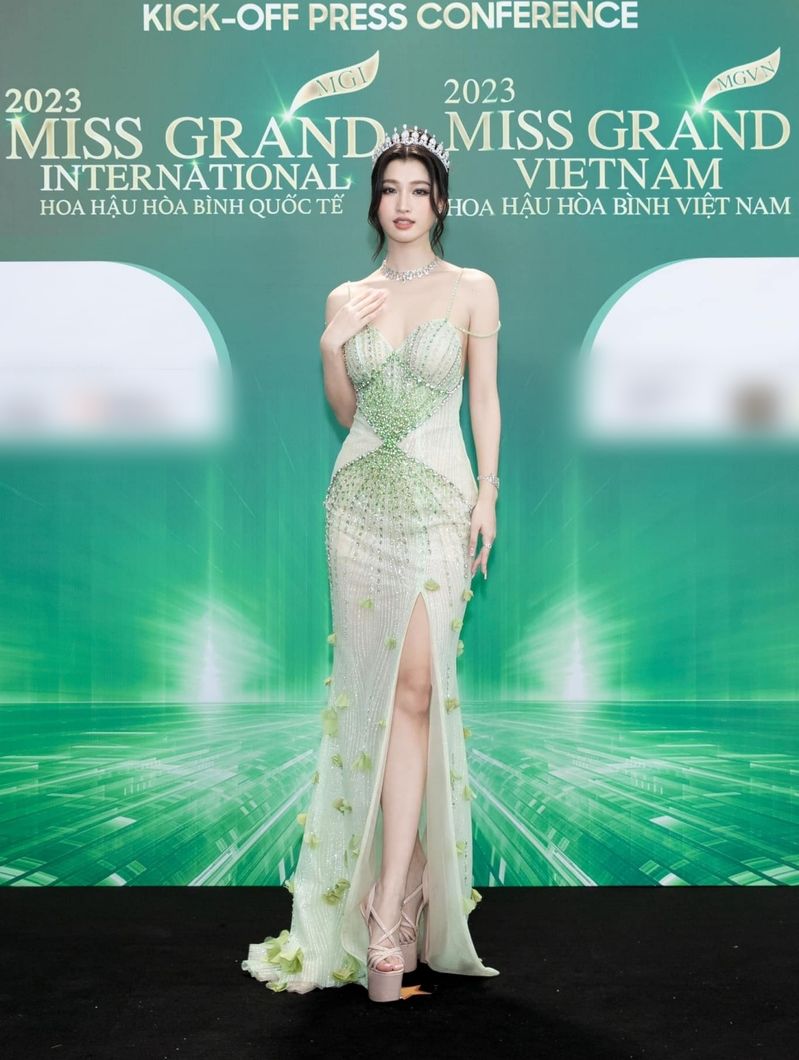 Phương Nhi ngày càng trưởng thành về thần thái lẫn nhan sắc. (Ảnh: FB Nguyễn Phương Nhi)
Phương Nhi ngày càng trưởng thành về thần thái lẫn nhan sắc. (Ảnh: FB Nguyễn Phương Nhi)